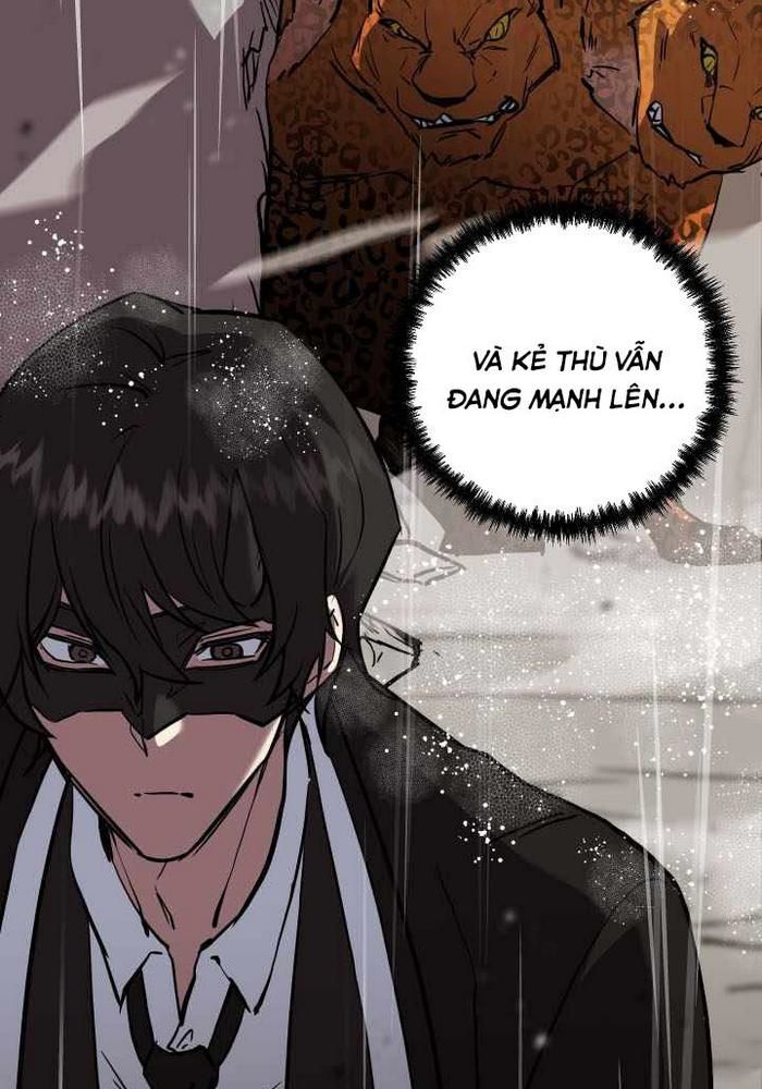 Giả Vờ Làm Kẻ Vô Dụng Ở Học Đường