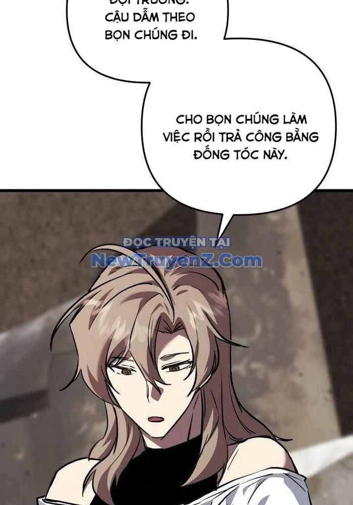 Giả Vờ Làm Kẻ Vô Dụng Ở Học Đường