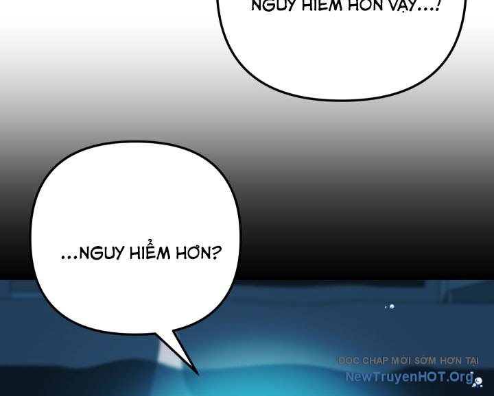 Giả Vờ Làm Kẻ Vô Dụng Ở Học Đường