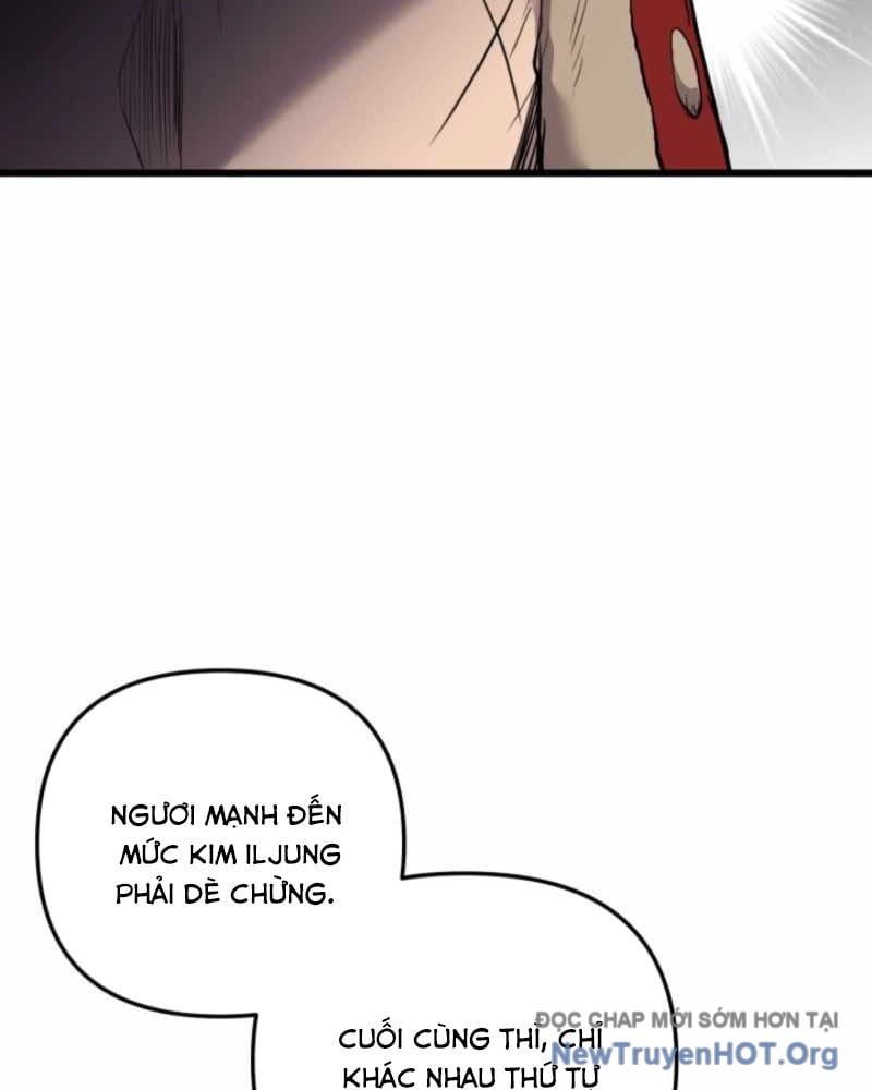 Giả Vờ Làm Kẻ Vô Dụng Ở Học Đường