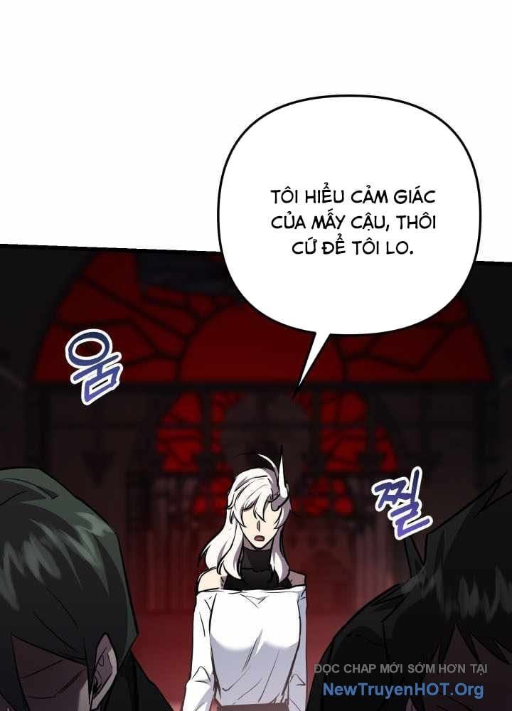 Giả Vờ Làm Kẻ Vô Dụng Ở Học Đường