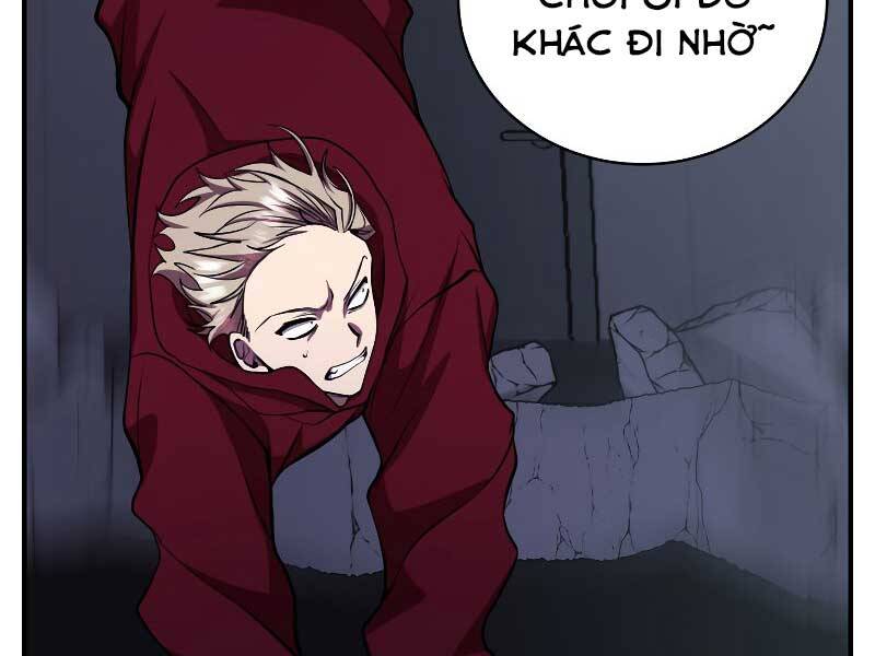 Giả Vờ Làm Kẻ Vô Dụng Ở Học Đường