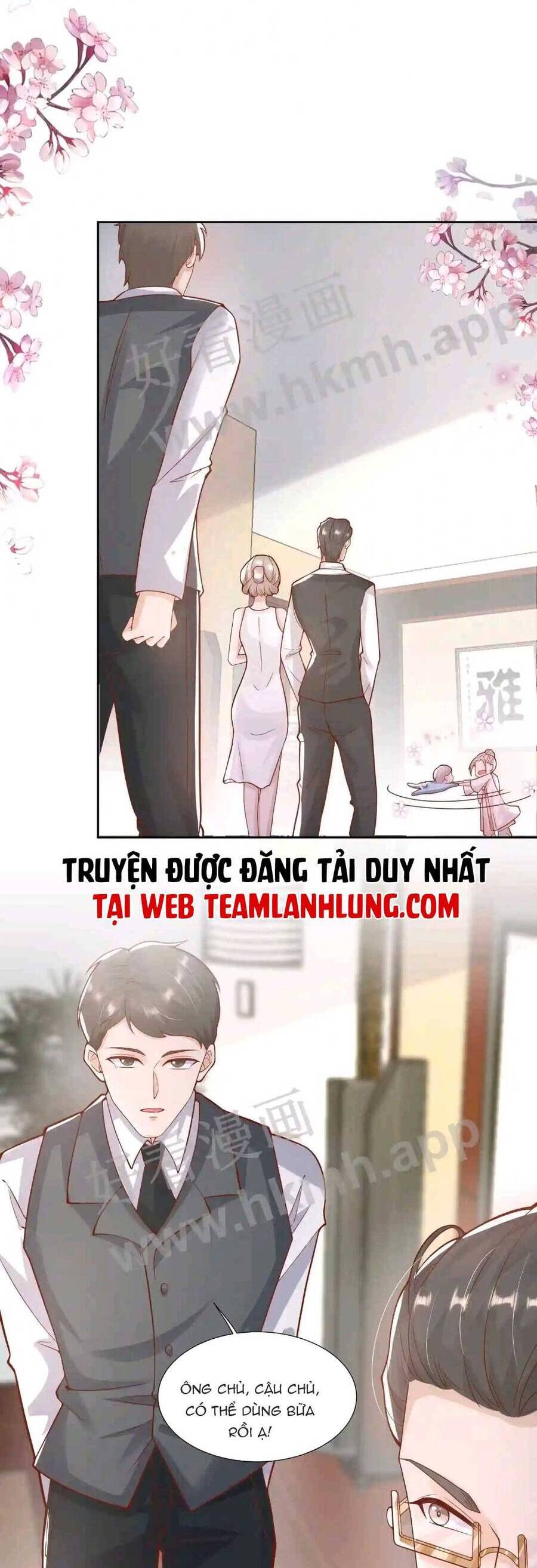 Tiểu manh bảo bốn tuổi theo sư phụ xuống núi