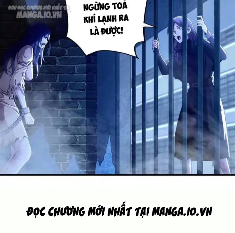 Trưởng Giám Ngục Trông Coi Các Ma Nữ