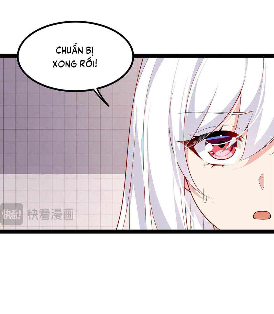 Tôi ở thế giới khác dựa dẫm vào phụ nữ