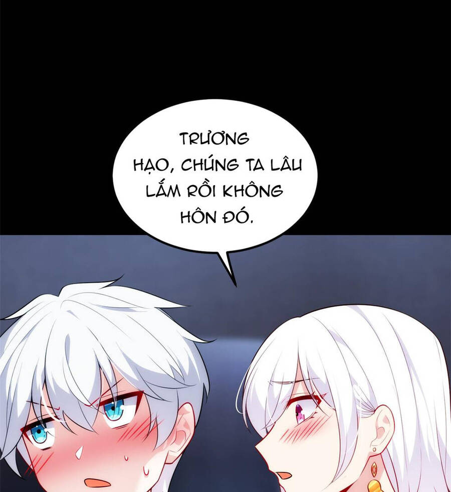 Tôi ở thế giới khác dựa dẫm vào phụ nữ