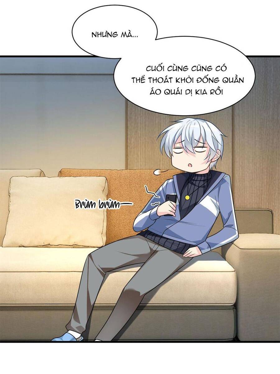 Tôi ở thế giới khác dựa dẫm vào phụ nữ
