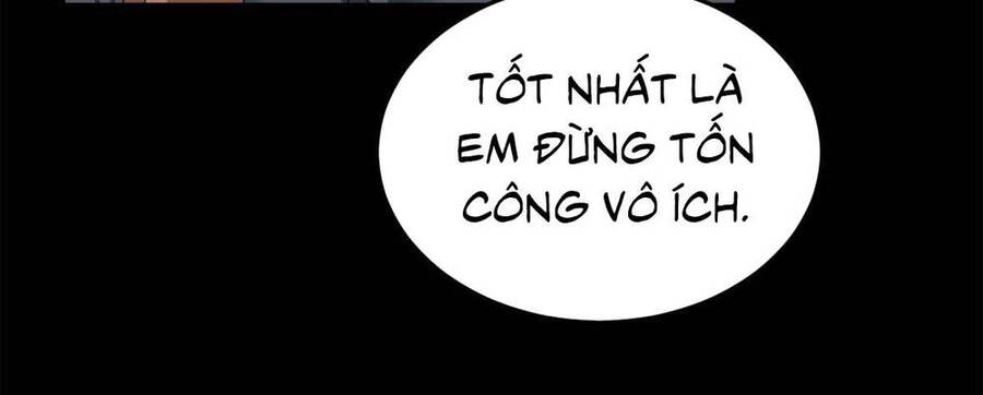 Tôi ở thế giới khác dựa dẫm vào phụ nữ