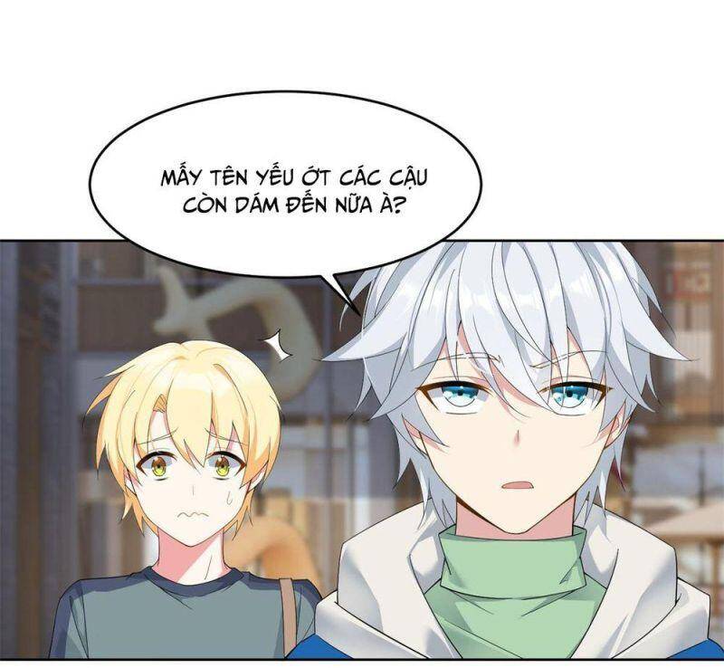 Tôi ở thế giới khác dựa dẫm vào phụ nữ