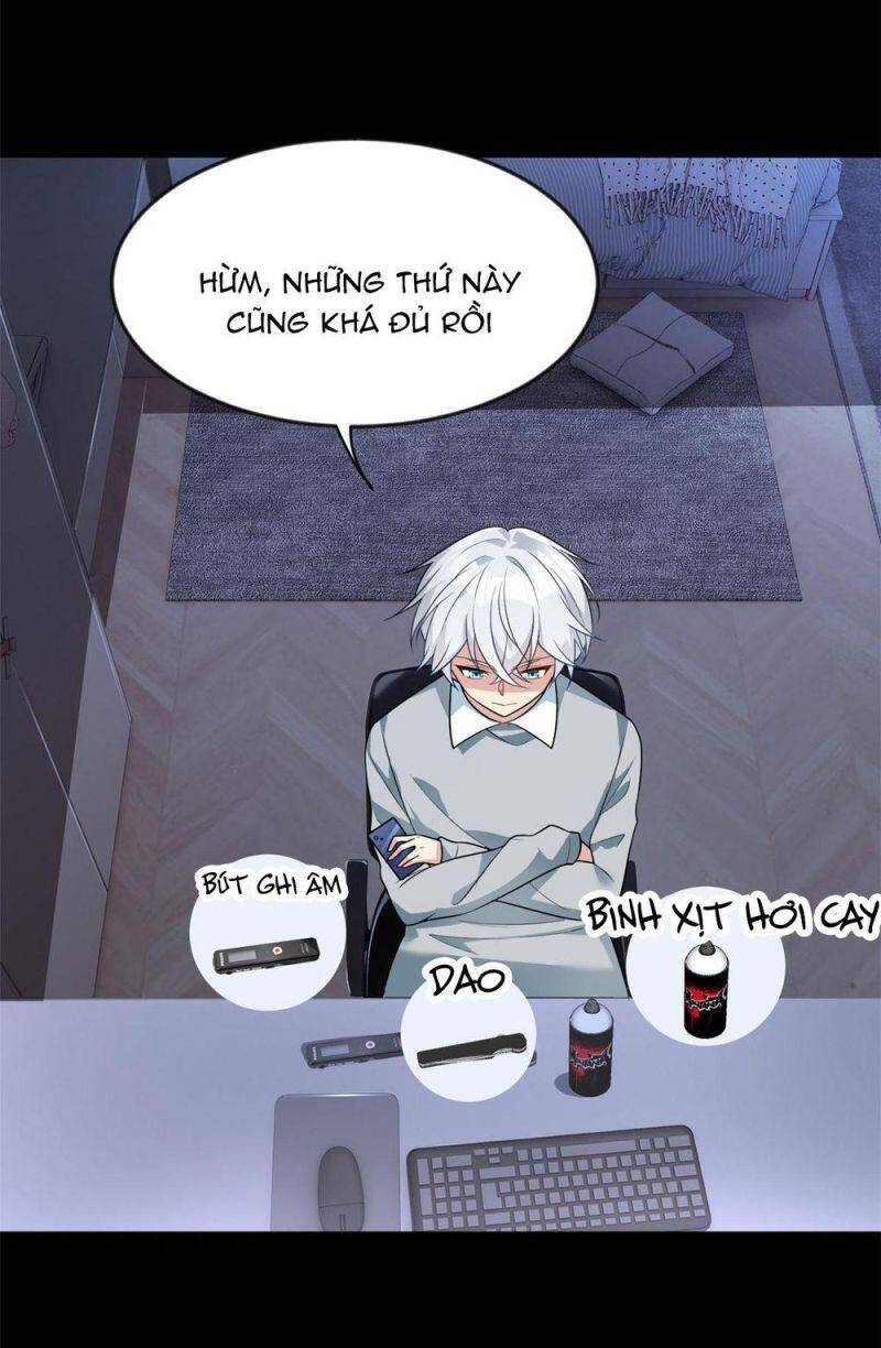 Tôi ở thế giới khác dựa dẫm vào phụ nữ