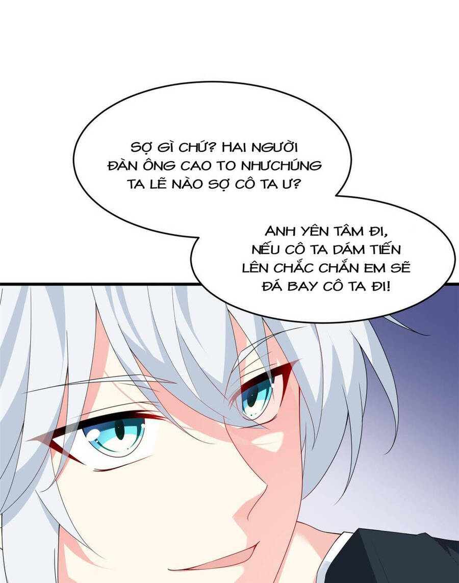 Tôi ở thế giới khác dựa dẫm vào phụ nữ