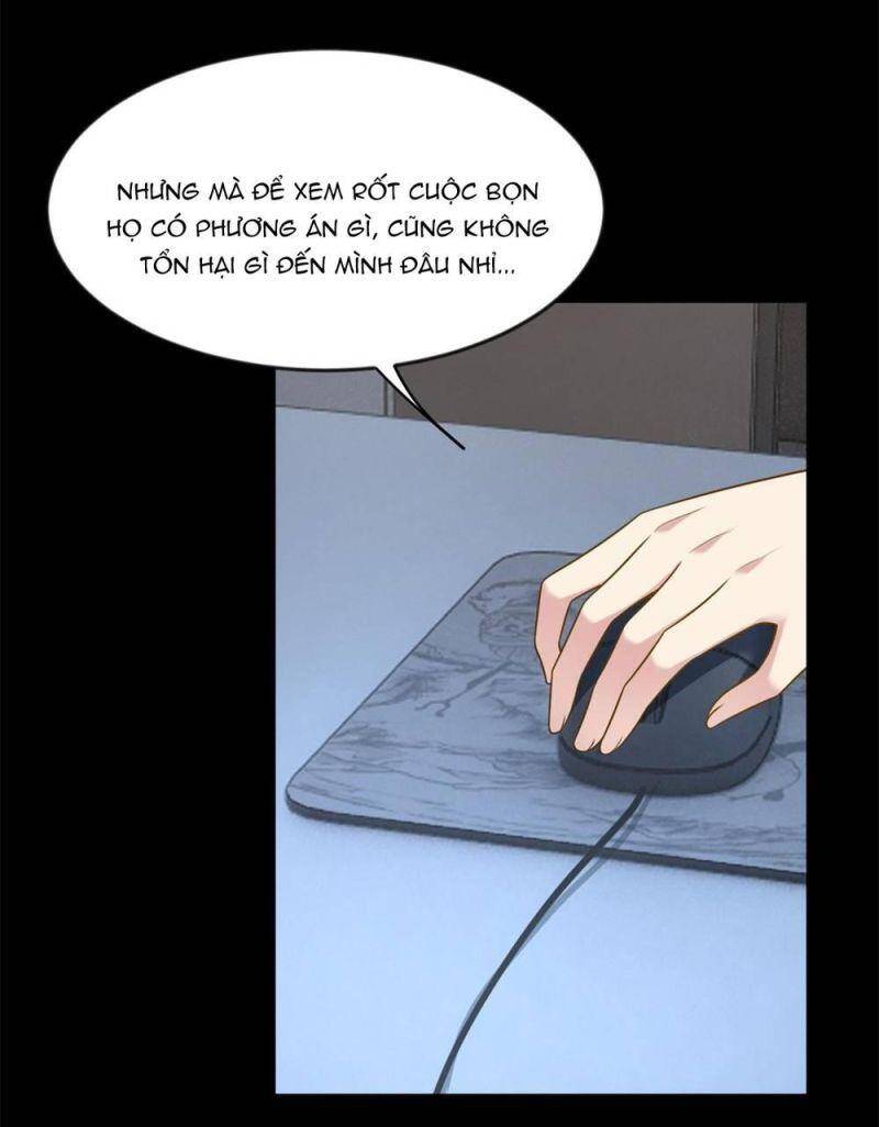 Tôi ở thế giới khác dựa dẫm vào phụ nữ
