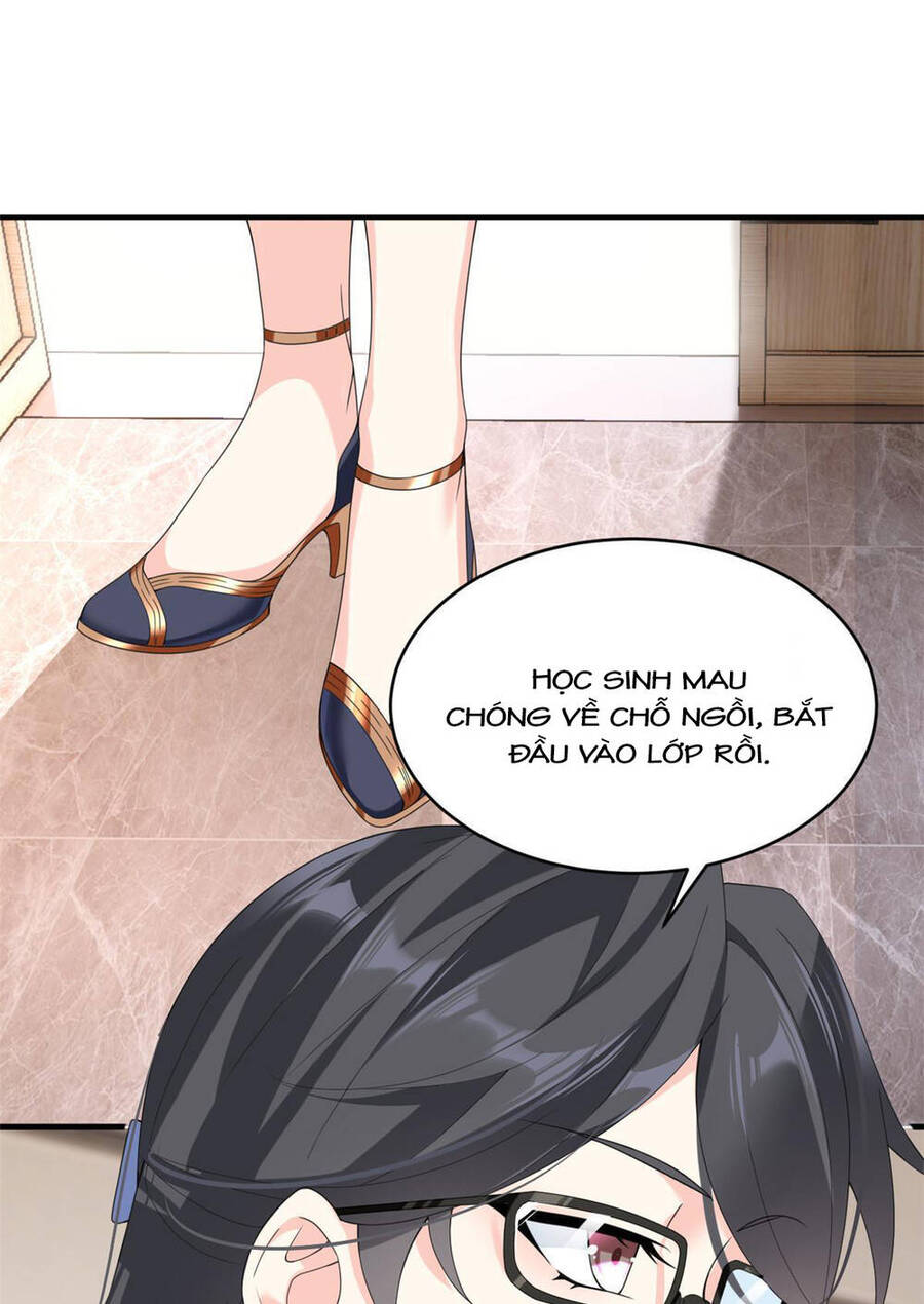 Tôi ở thế giới khác dựa dẫm vào phụ nữ