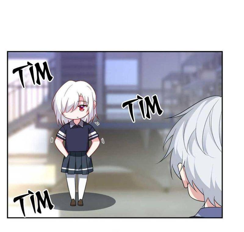 Tôi ở thế giới khác dựa dẫm vào phụ nữ
