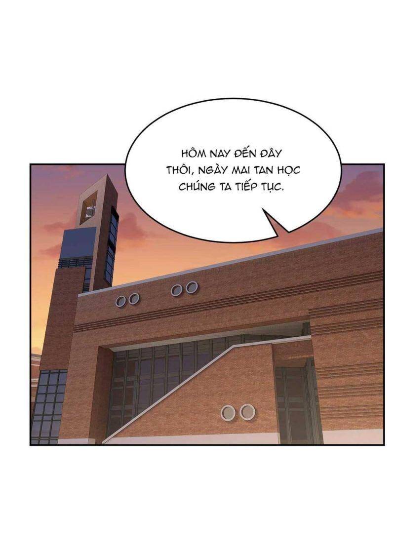 Tôi ở thế giới khác dựa dẫm vào phụ nữ