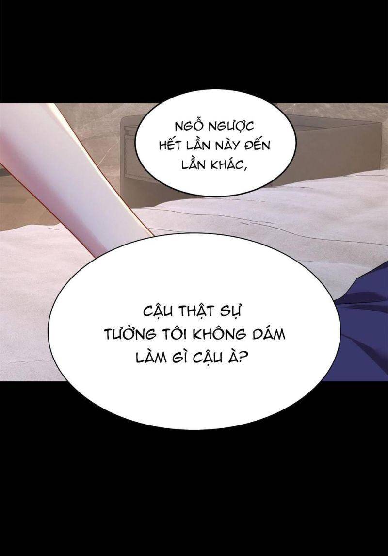 Tôi ở thế giới khác dựa dẫm vào phụ nữ