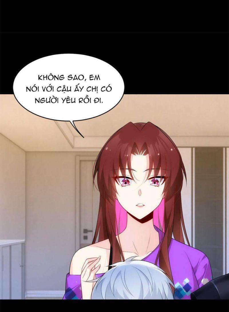 Tôi ở thế giới khác dựa dẫm vào phụ nữ
