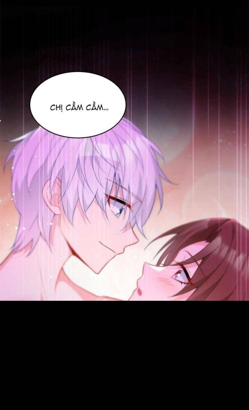 Tôi ở thế giới khác dựa dẫm vào phụ nữ