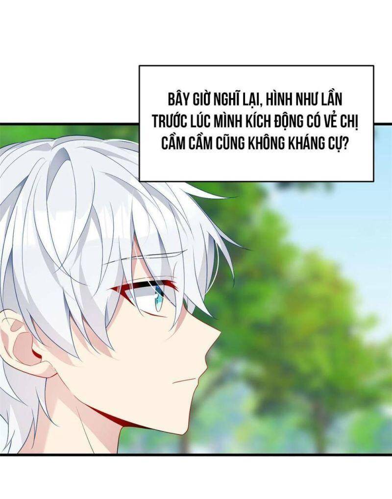 Tôi ở thế giới khác dựa dẫm vào phụ nữ