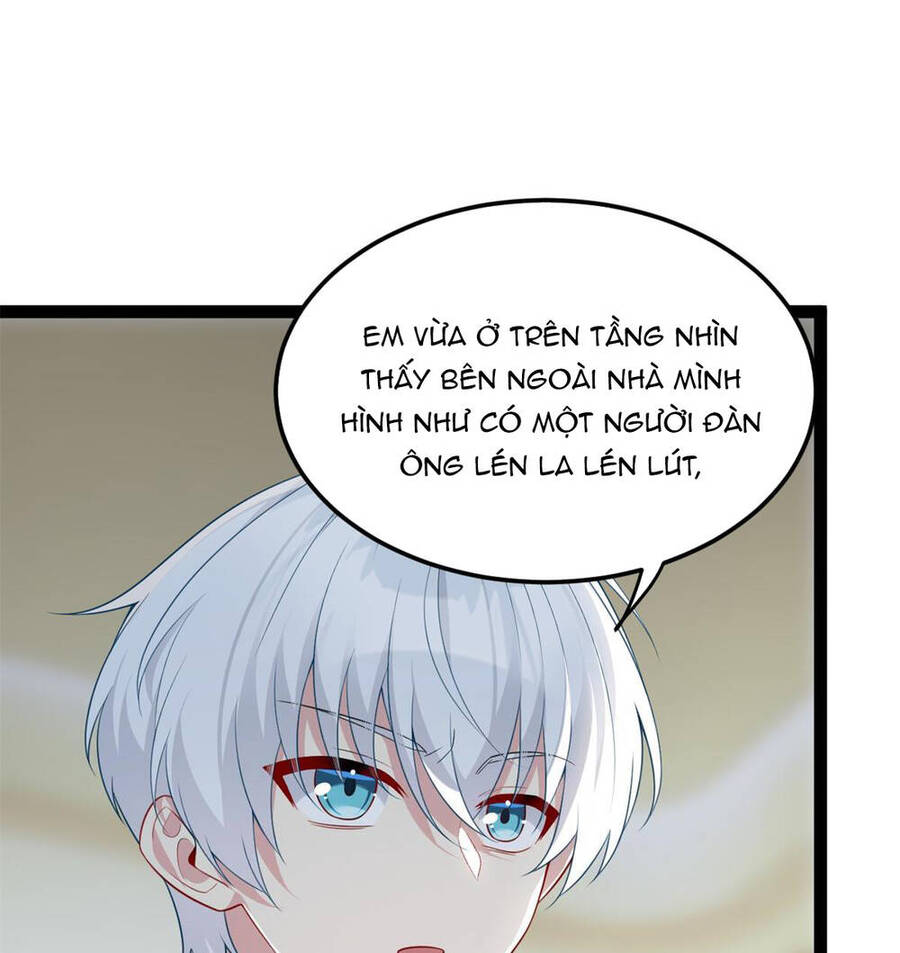 Tôi ở thế giới khác dựa dẫm vào phụ nữ