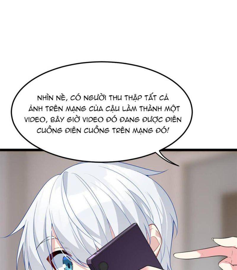 Tôi ở thế giới khác dựa dẫm vào phụ nữ
