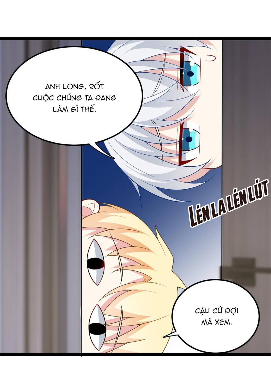 Tôi ở thế giới khác dựa dẫm vào phụ nữ