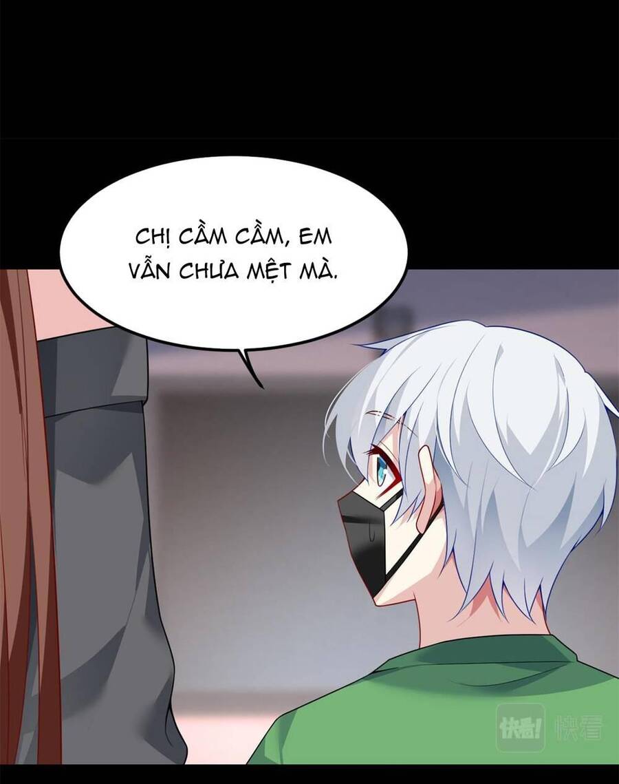 Tôi ở thế giới khác dựa dẫm vào phụ nữ