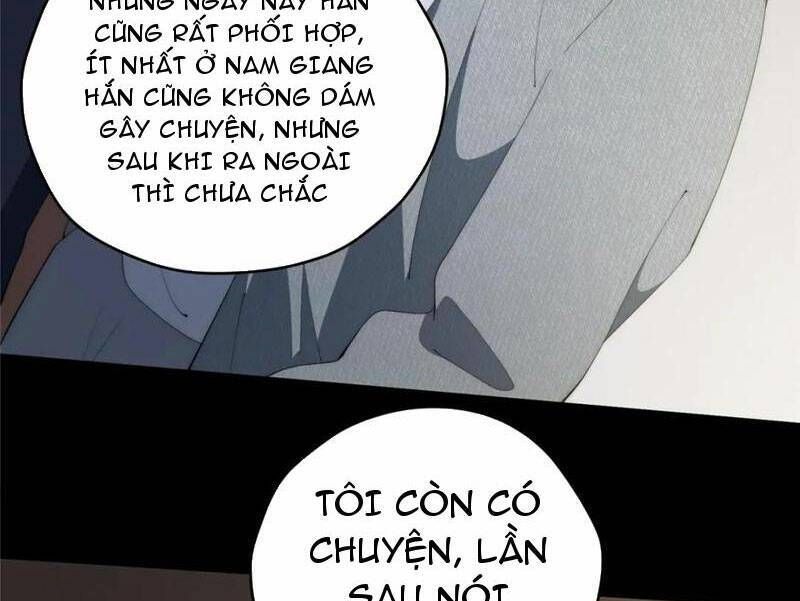 Nữ chính từ trong sách chạy ra ngoài rồi phải làm sao đây