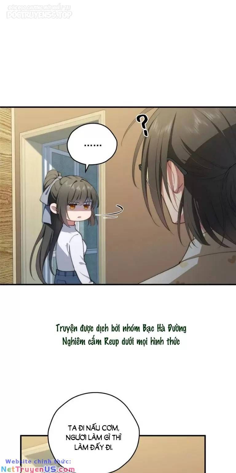 Nữ chính từ trong sách chạy ra ngoài rồi phải làm sao đây