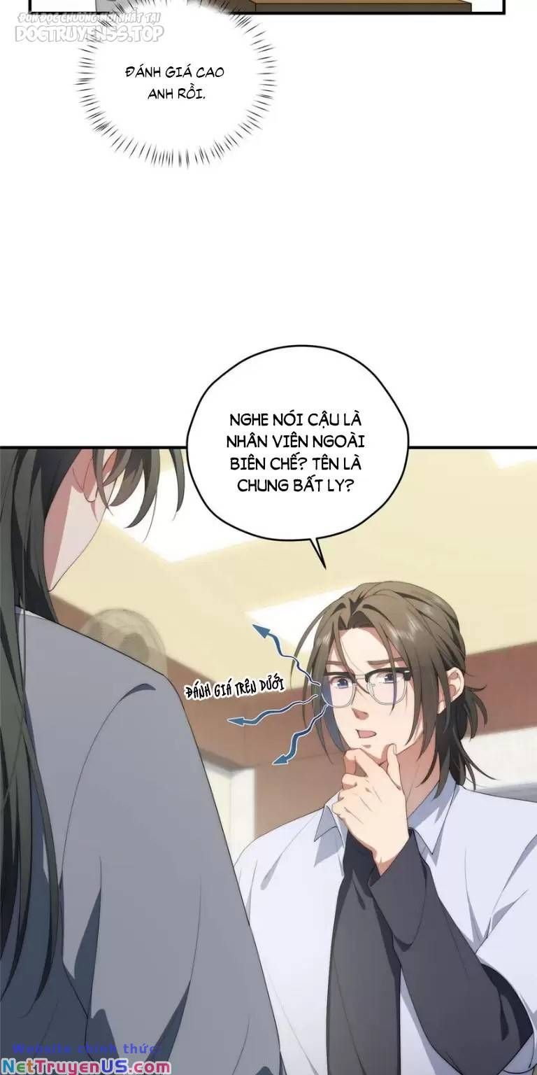 Nữ chính từ trong sách chạy ra ngoài rồi phải làm sao đây