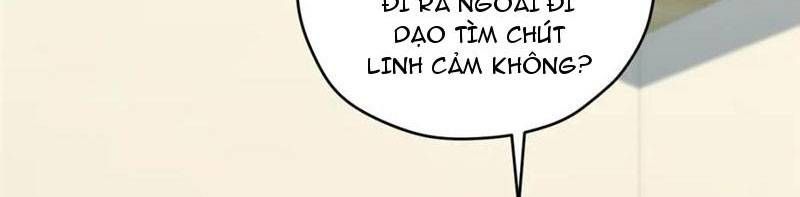 Nữ chính từ trong sách chạy ra ngoài rồi phải làm sao đây