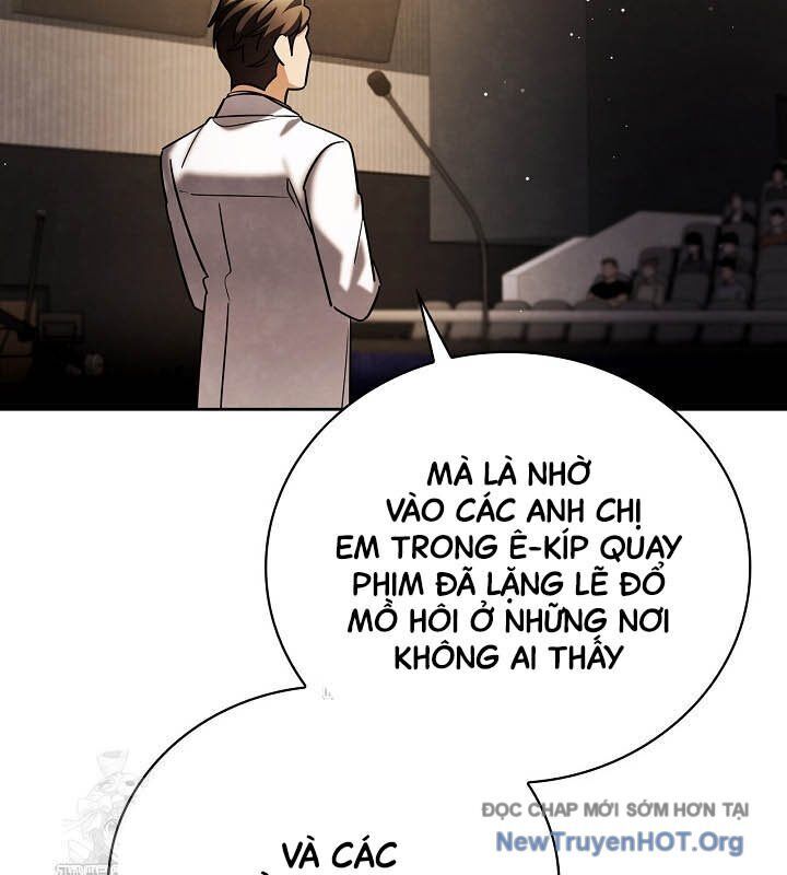Sống Như Một Diễn Viên